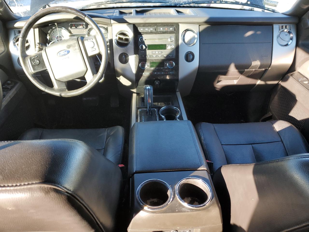 2012 Ford Expedition VIN 1FMJU2A59CEF45227 Copart auction photo, front end / side damage thumbnail 8