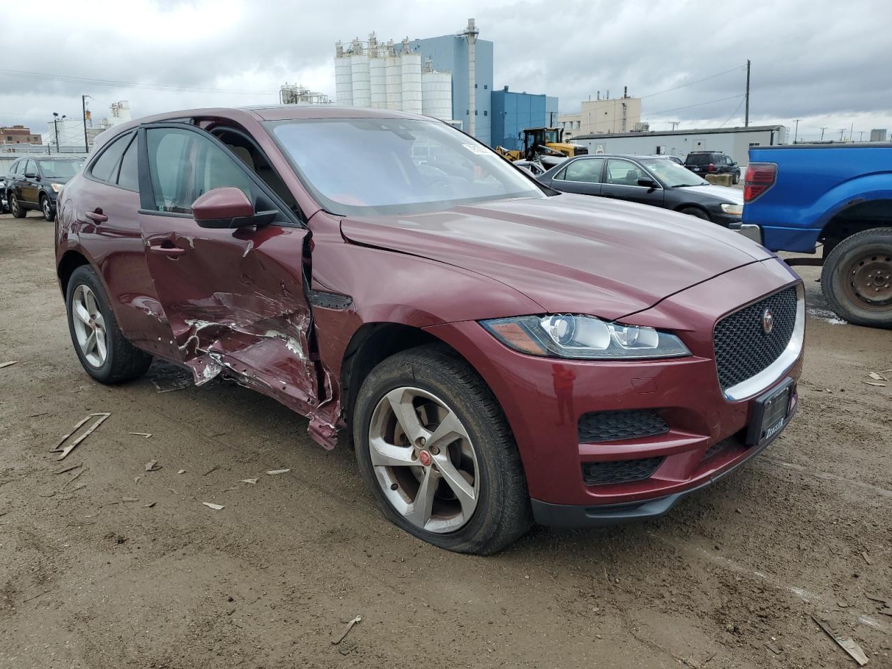 2017 Jaguar F-Pace VIN SADCJ2BV0HA068470 Copart auction photo, side damage thumbnail 4