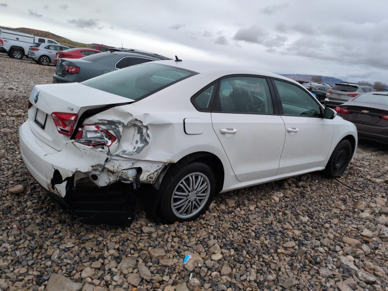 2015 Volkswagen Passat VIN 1VWAS7A30FC080503 Copart auction photo, rear end damage thumbnail 3