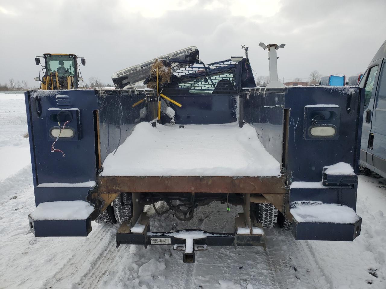 2010 Ford F450 VIN 1FDAF4HY0AEB36732 Copart auction photo, all over damage thumbnail 6