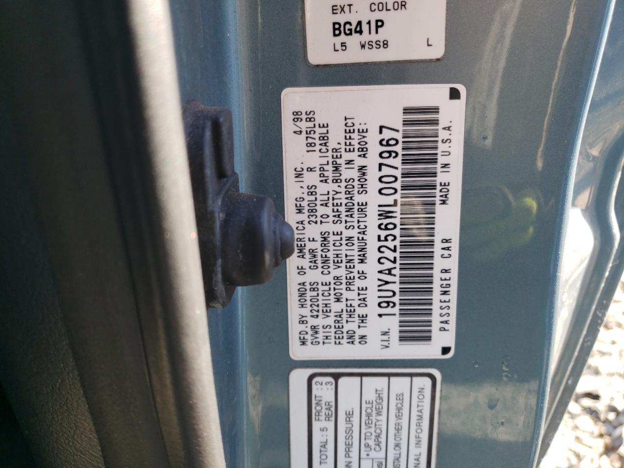 1998 Acura CL VIN 19UYA2256WL007967 Copart auction photo, side / front end damage thumbnail 12