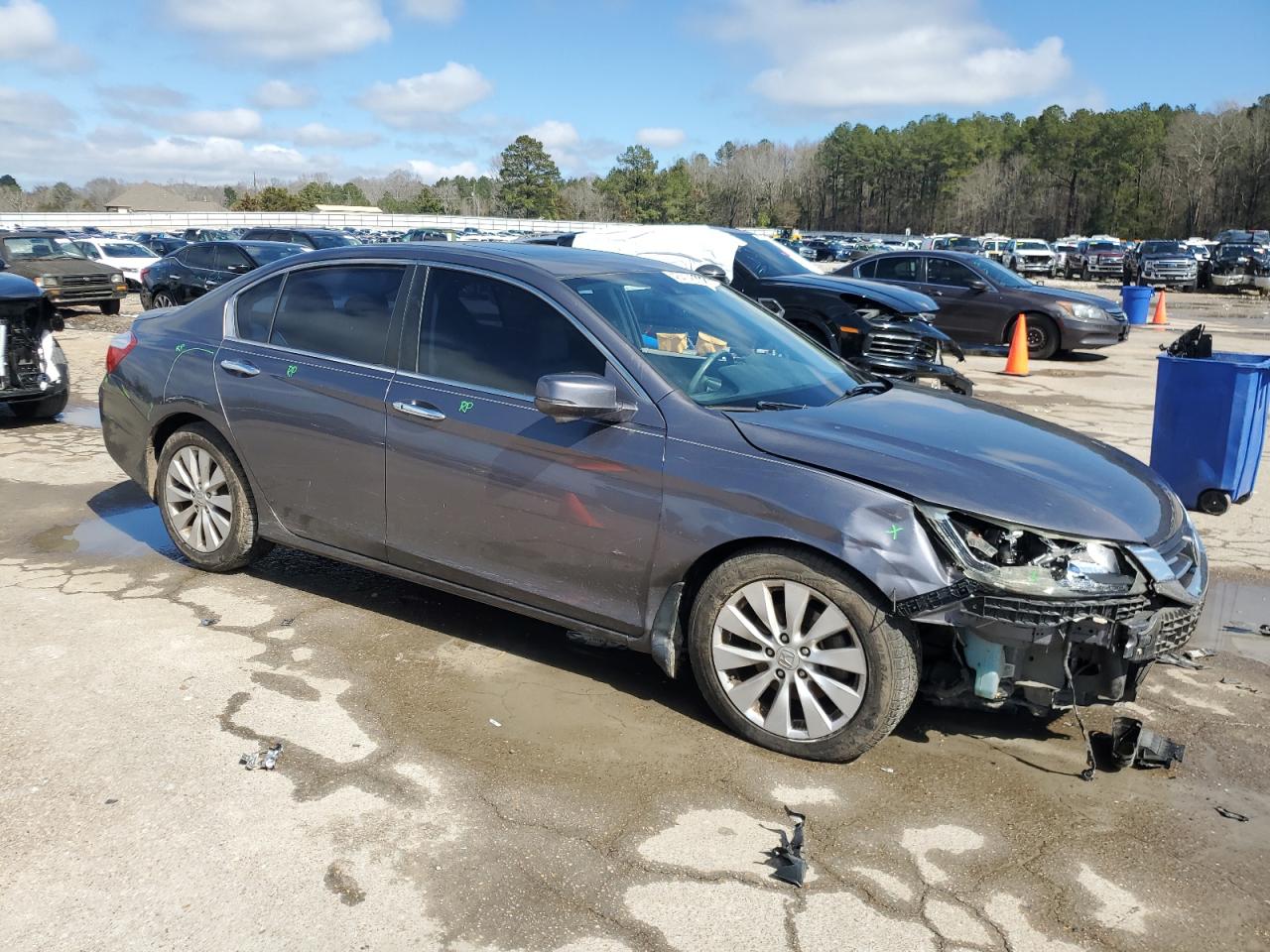 2015 Honda Accord VIN 1HGCR2F80FA140128 Copart auction photo, front end / rear end damage thumbnail 4