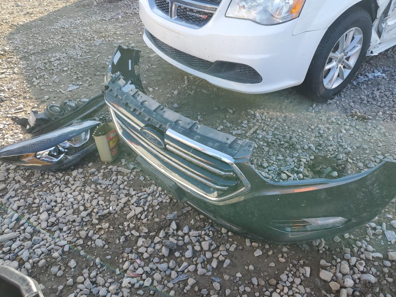 2019 Ford Escape VIN 1FMCU9GD7KUA05721 Copart auction photo, front end damage thumbnail 13