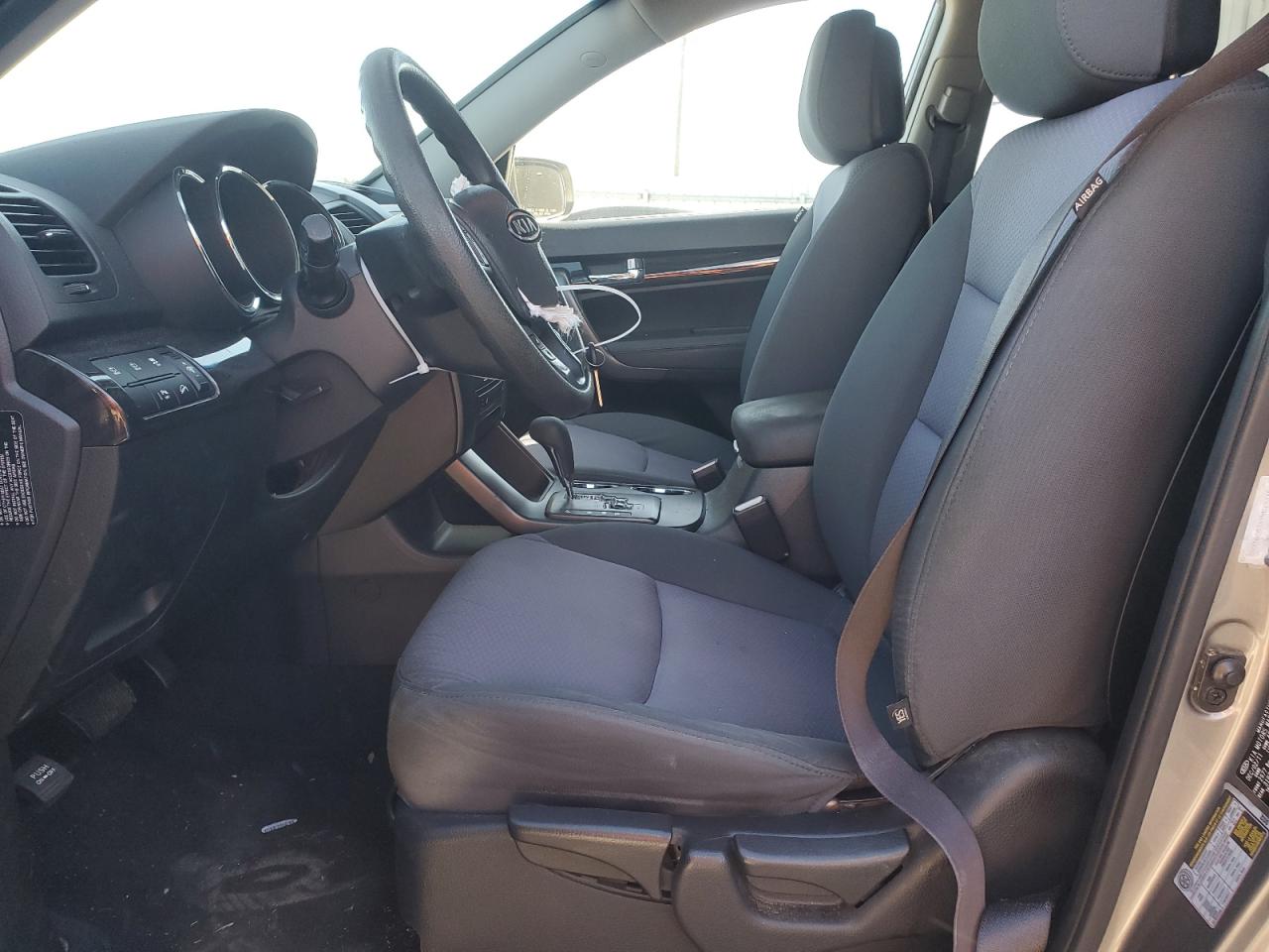 2012 KIA Sorento VIN 5XYKT3A6XCG281680 Copart auction photo, front end damage thumbnail 7