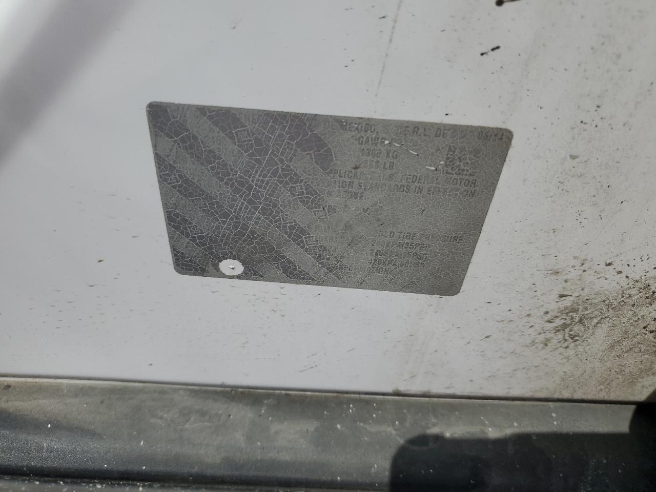 2015 Cadillac SRX VIN 3GYFNBE31FS509410 Copart auction photo, side / rear end damage thumbnail 13
