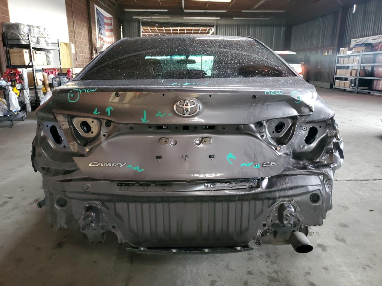 2015 Toyota Camry VIN 4T1BF1FK2FU056332 Copart auction photo, rear end damage thumbnail 6