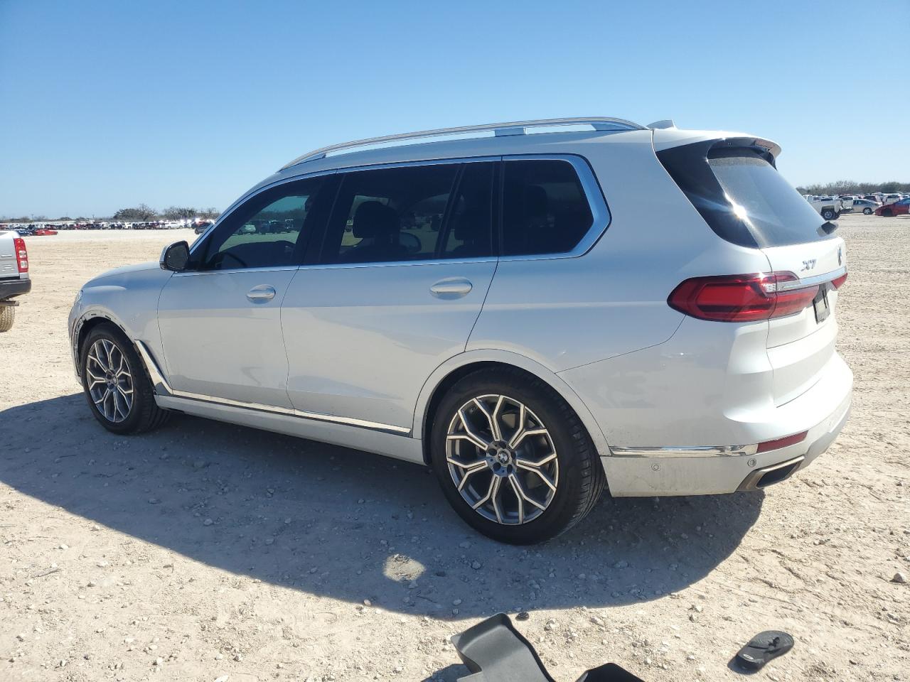2020 BMW X7 VIN 5UXCW2C07L9B38798 Copart auction photo, mechanical / minor dent/scratches damage thumbnail 2
