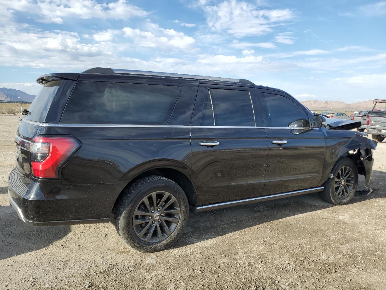 2020 Ford Expedition VIN 1FMJK1KT0LEA11322 Copart auction photo, front end damage thumbnail 3