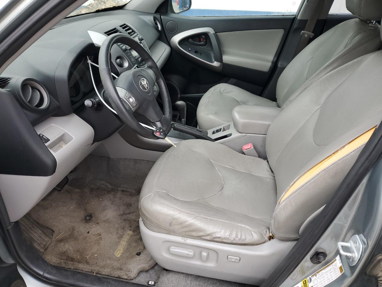 2007 Toyota RAV 4 VIN JTMZK34V375006784 Copart auction photo, rear end / minor dent/scratches damage thumbnail 7