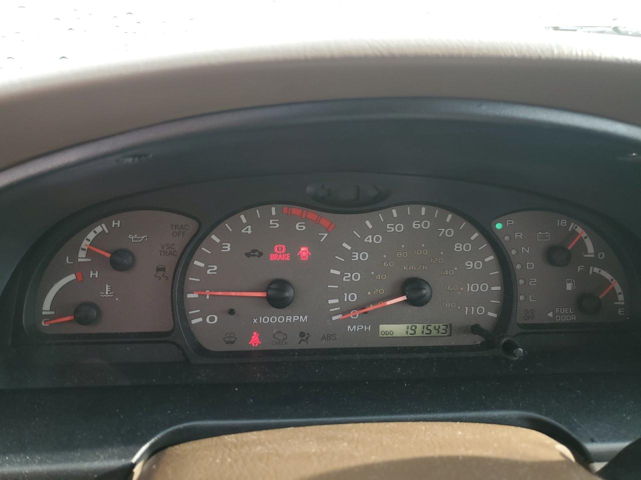 2004 Toyota Sequoia VIN 5TDZT34A64S217980 Copart auction photo, front end damage thumbnail 9