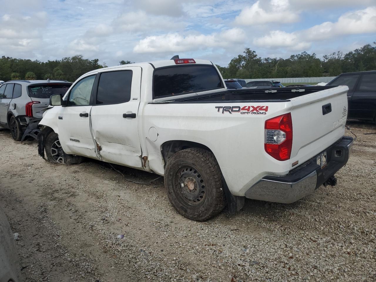 2020 Toyota Tundra VIN 5TFDY5F10LX882421 Copart auction photo, all over damage thumbnail 2