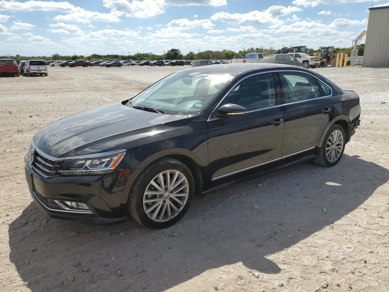2017 Volkswagen Passat VIN 1VWBT7A34HC027517
