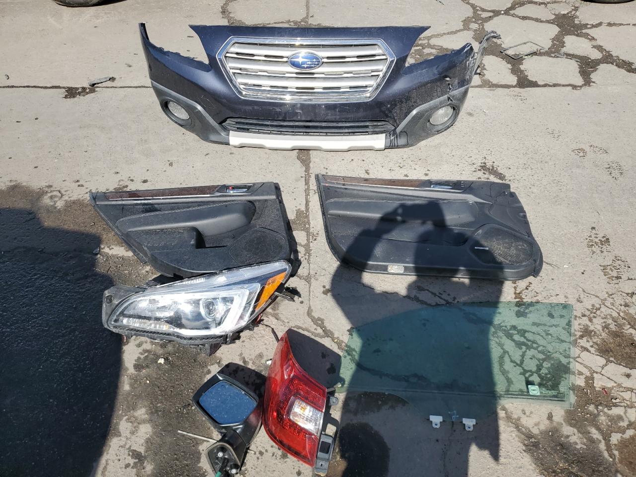 2015 Subaru Outback VIN 4S4BSBNC2F3313751 Copart auction photo, side / front end damage thumbnail 13