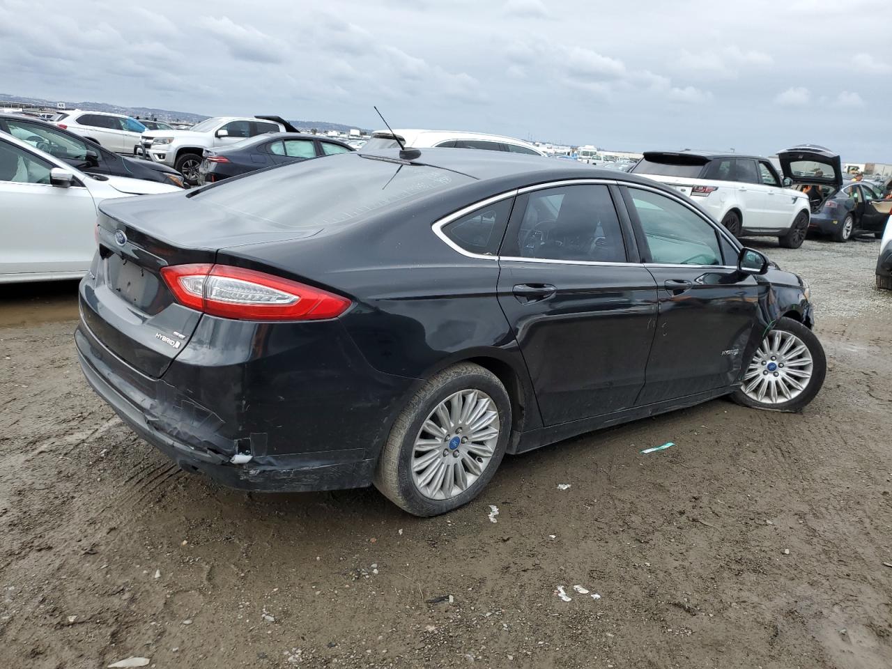 2013 Ford Fusion VIN 3FA6P0LUXDR242035 Copart auction photo, front end / rear end damage thumbnail 3