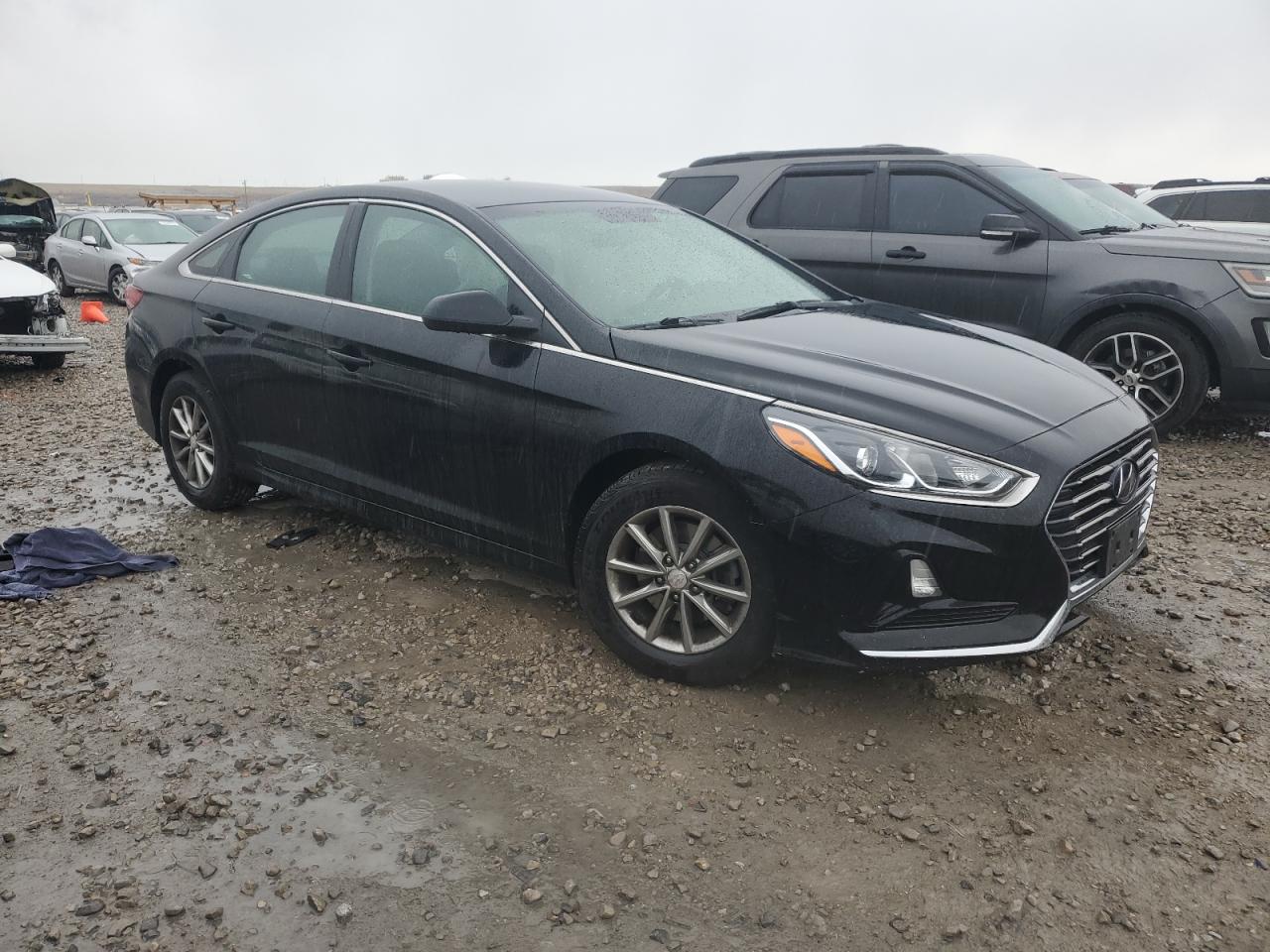 2019 Hyundai Sonata VIN 5NPE24AF2KH762083 Copart auction photo, side / front end damage thumbnail 4