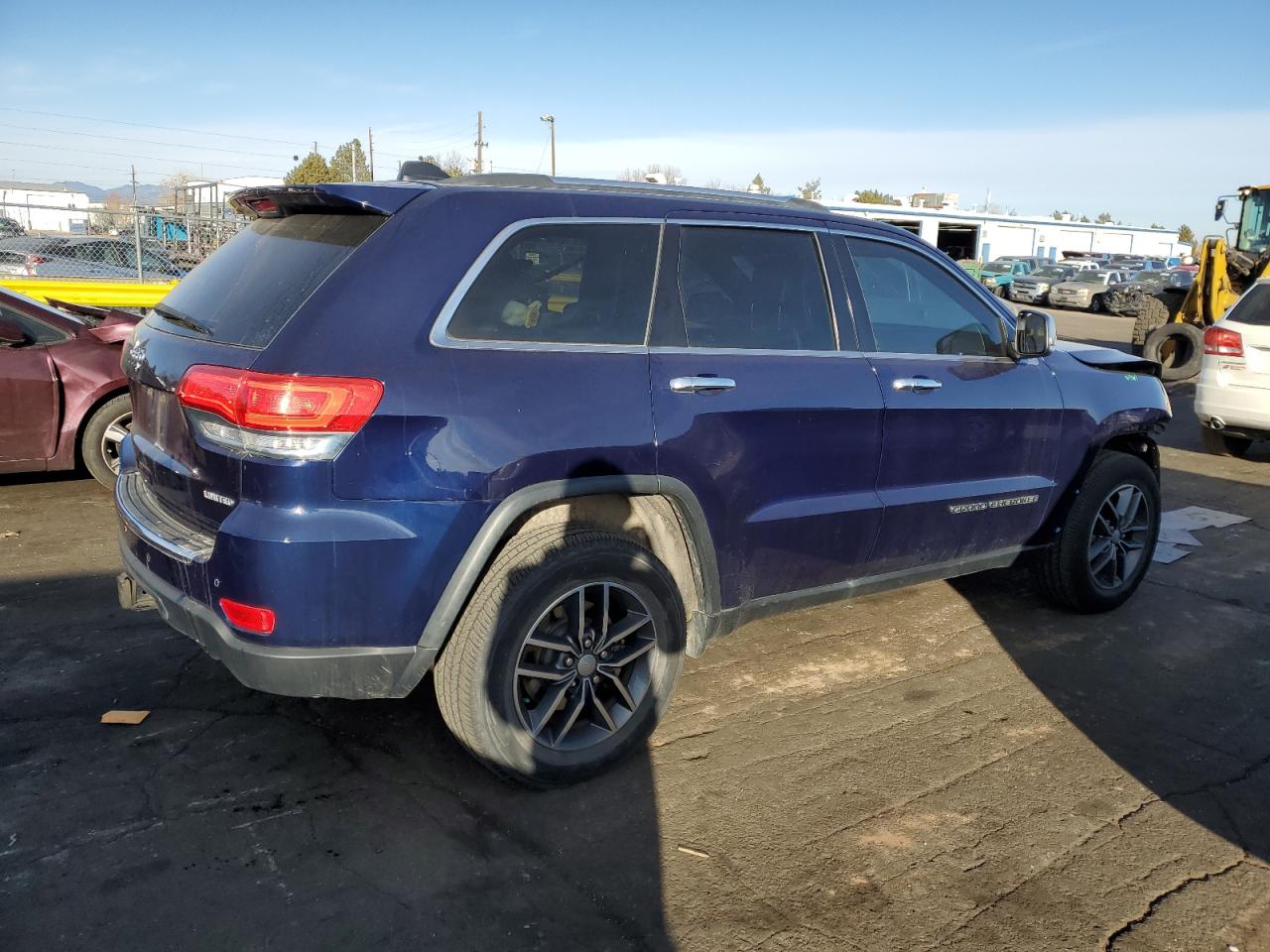 2017 Jeep Grand Cherokee VIN 1C4RJFBG6HC755956 Copart auction photo, front end damage thumbnail 3