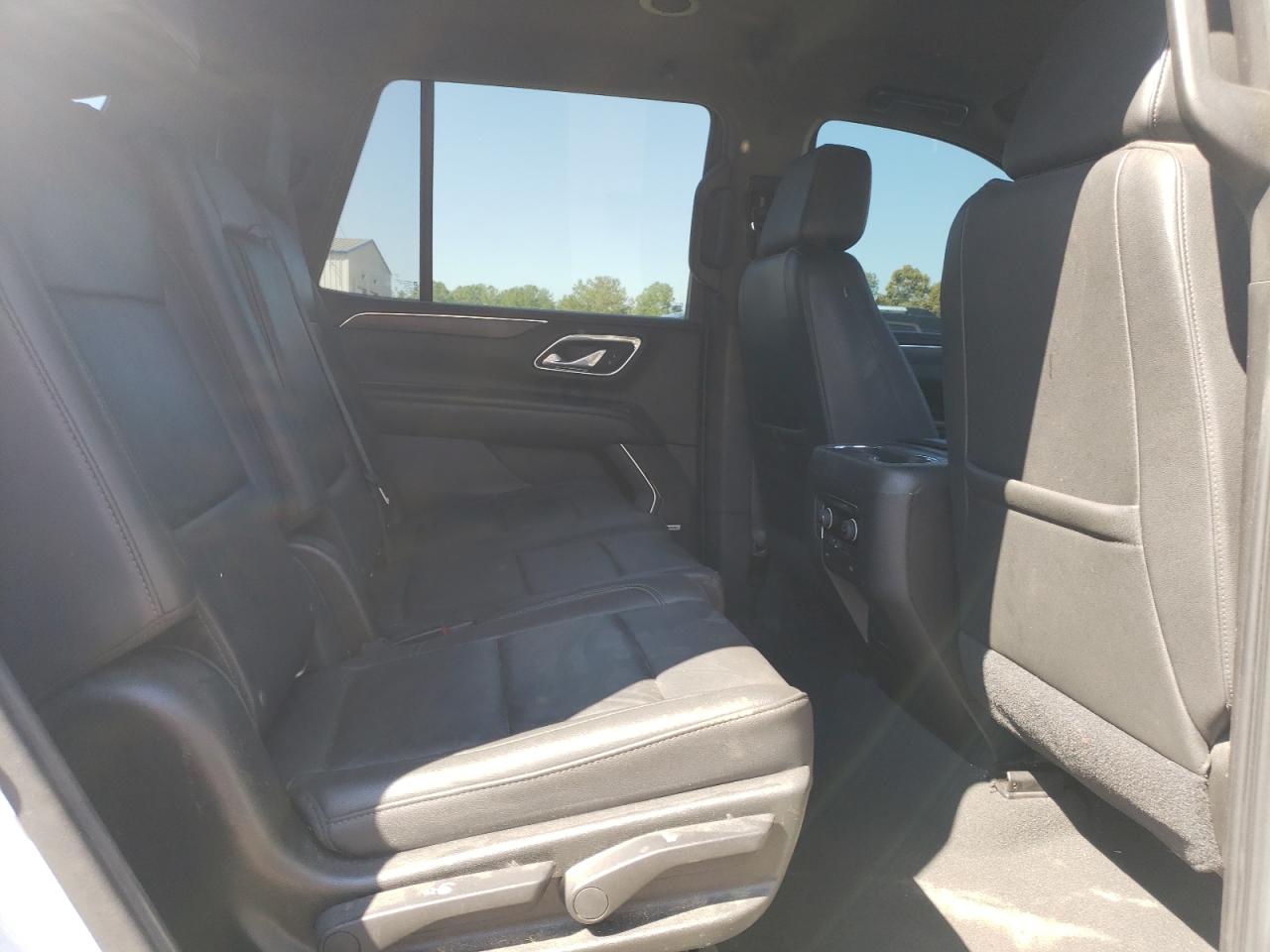 2021 Chevrolet Tahoe VIN 1GNSCNKD4MR252131 Copart auction photo, all over damage thumbnail 11