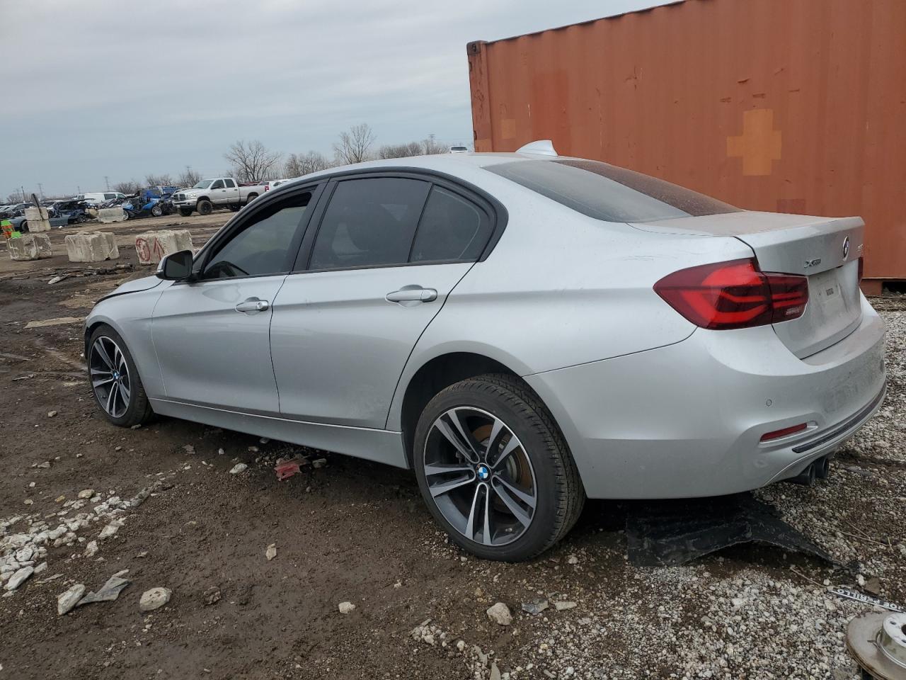 2018 BMW 3er VIN WBA8D9G50JNU68521 Copart auction photo, front end damage thumbnail 2