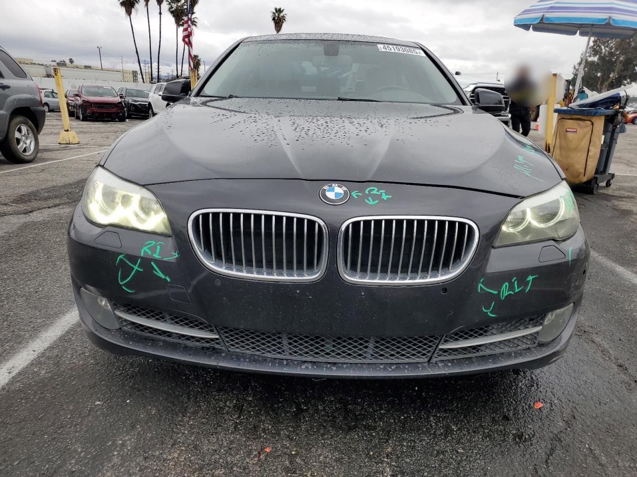 2013 BMW 5er VIN WBAFR7C59DC823429 Copart auction photo, all over damage thumbnail 5