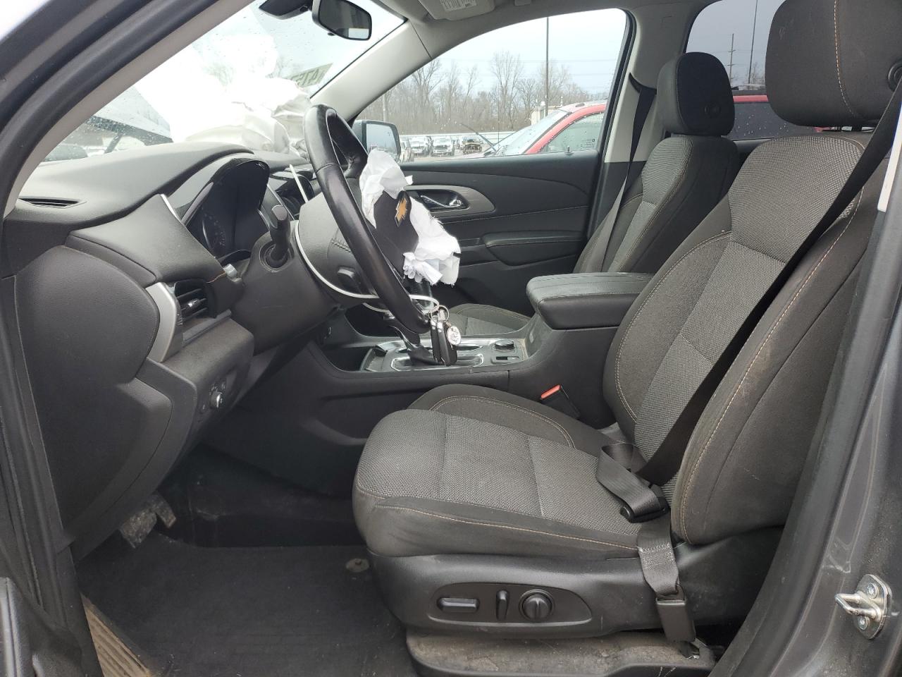 2019 Chevrolet Traverse VIN 1GNERGKW0KJ277662 Copart auction photo, front end damage thumbnail 7