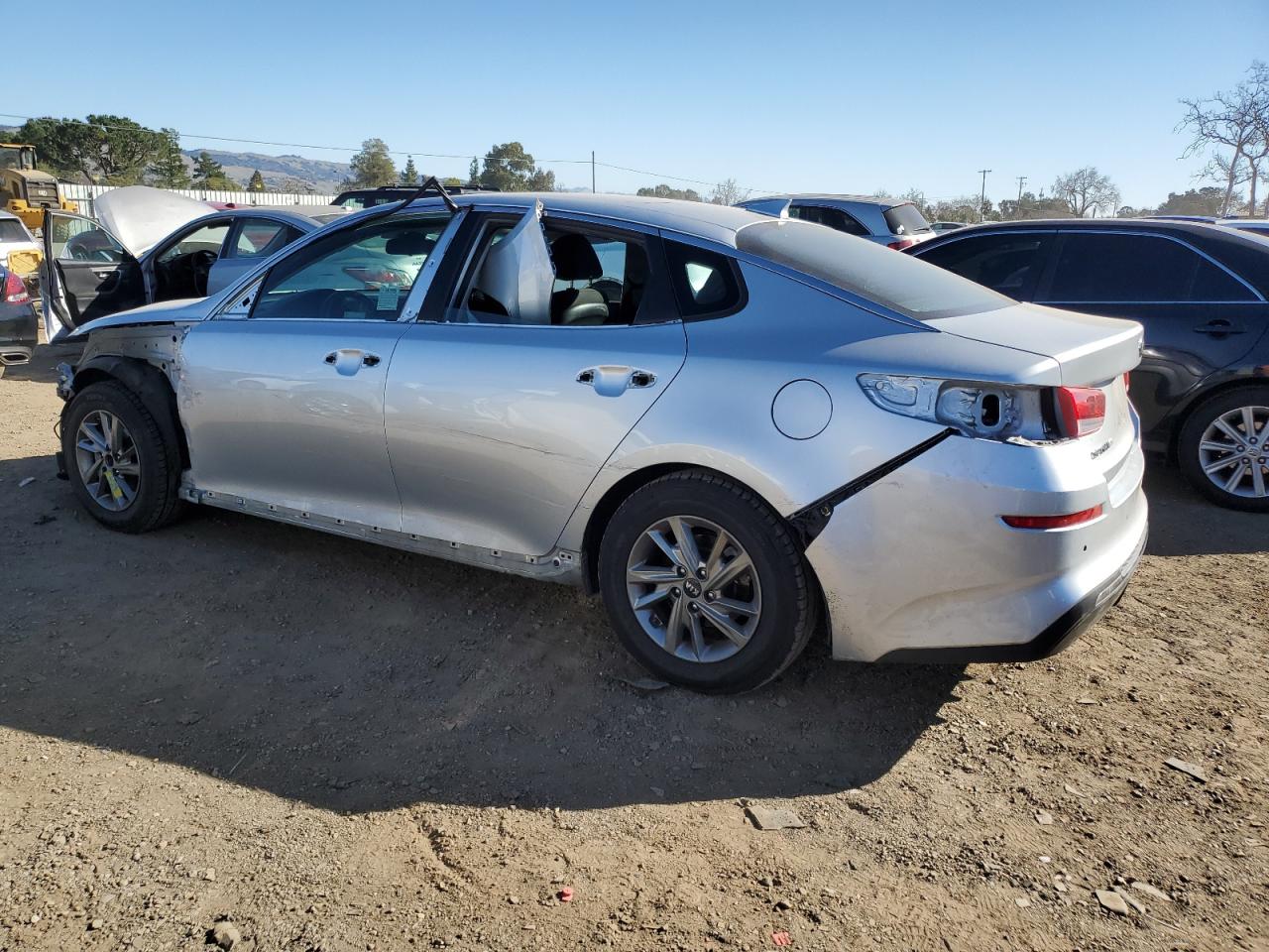 2019 KIA Optima VIN 5XXGT4L39KG322611 Copart auction photo, all over damage thumbnail 2