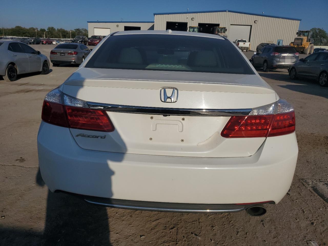 2015 Honda Accord VIN 1HGCR2F85FA015545 Copart auction photo, hail / minor dent/scratches damage thumbnail 6