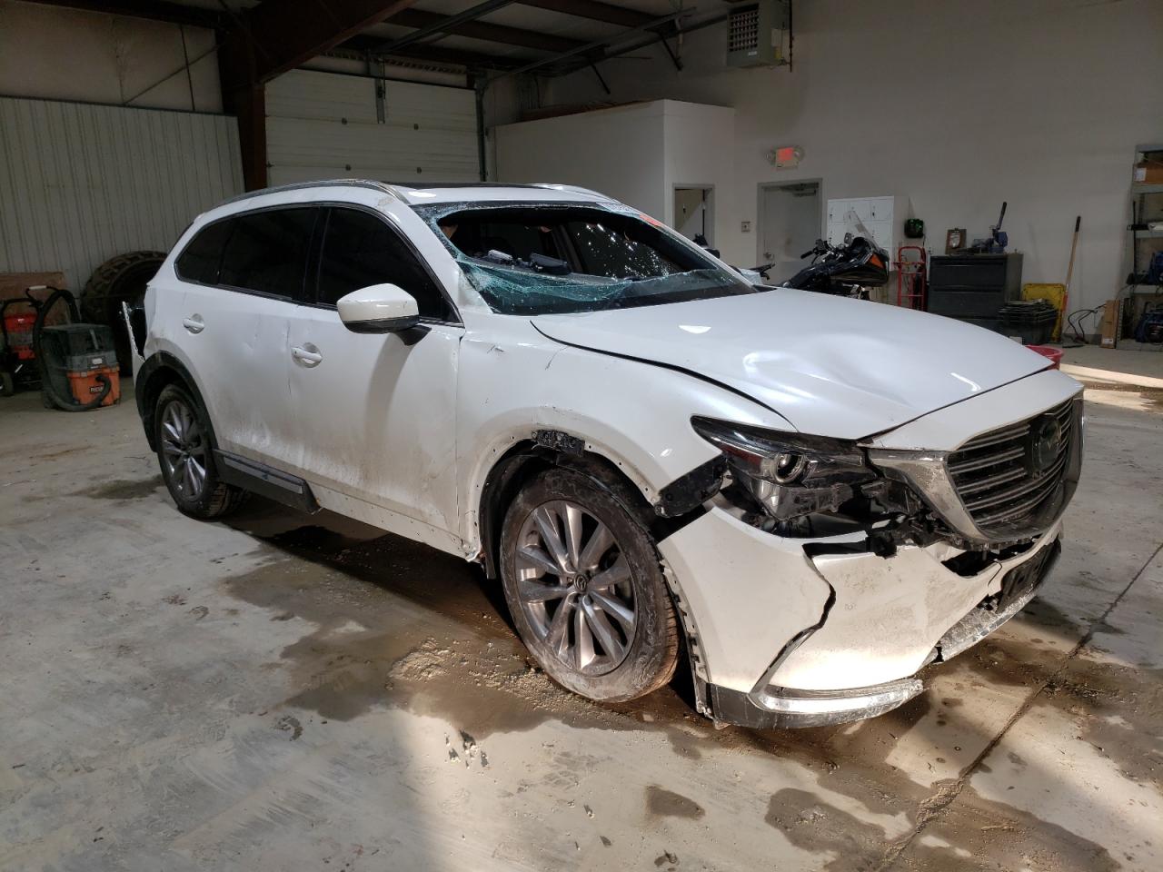 2022 Mazda CX-9 VIN JM3TCBDY6N0622925 Copart auction photo, all over damage thumbnail 4