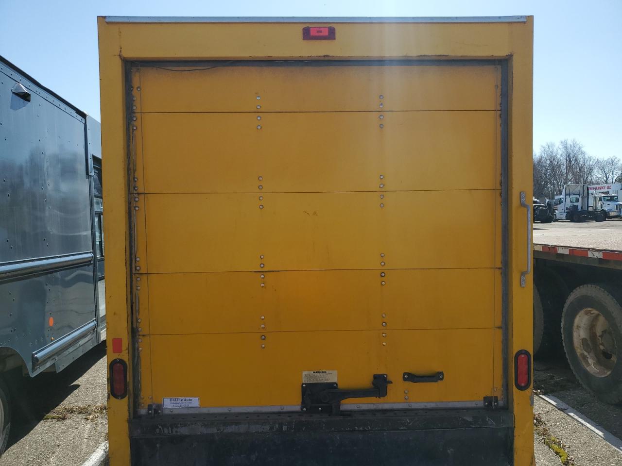 2017 GMC Savana VIN 1GD07RFF2H1902291 Copart auction photo, all over / mechanical damage thumbnail 6