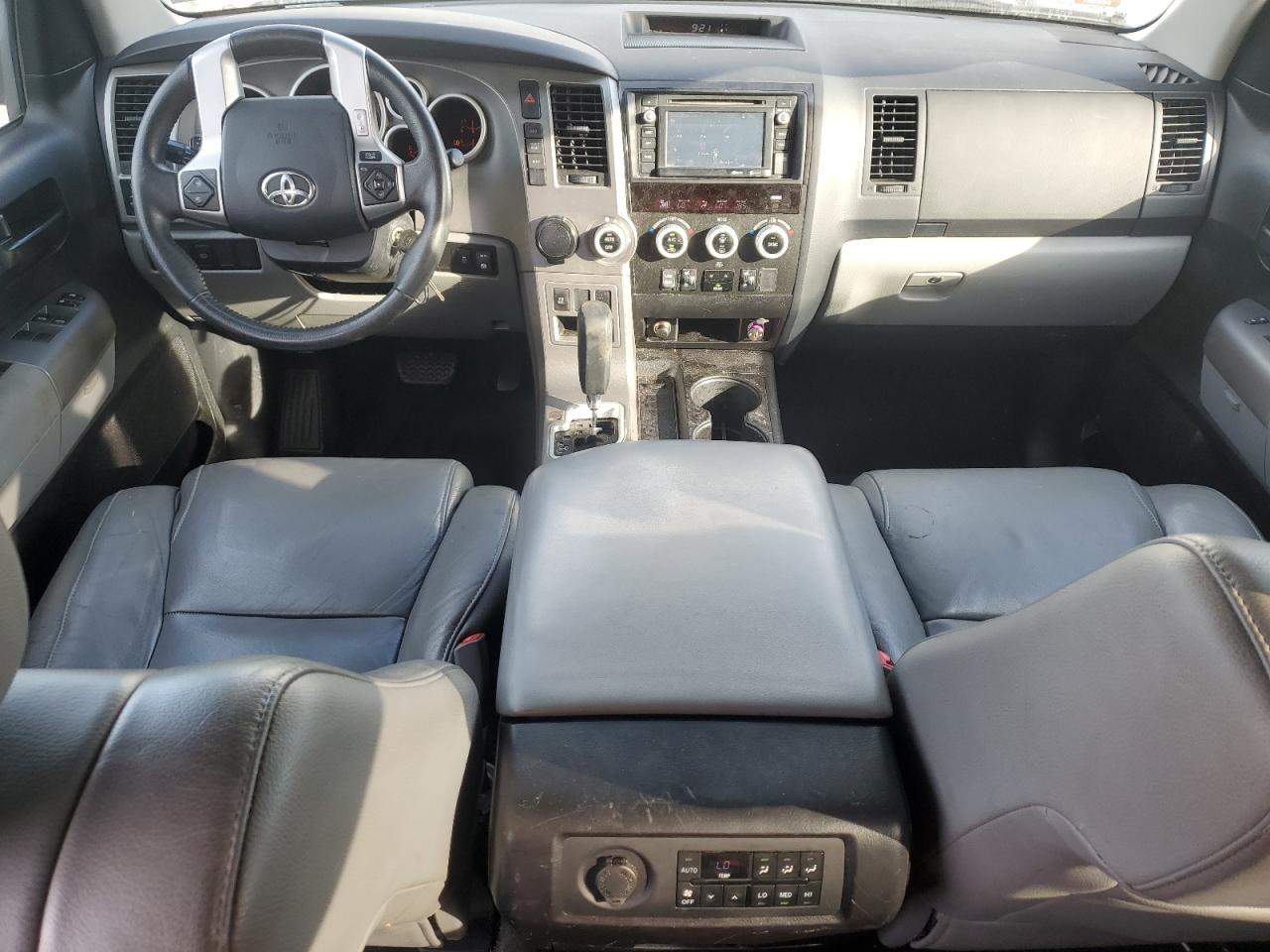 2014 Toyota Sequoia VIN 5TDZY5G16ES054046 Copart auction photo, front end / minor dent/scratches damage thumbnail 8