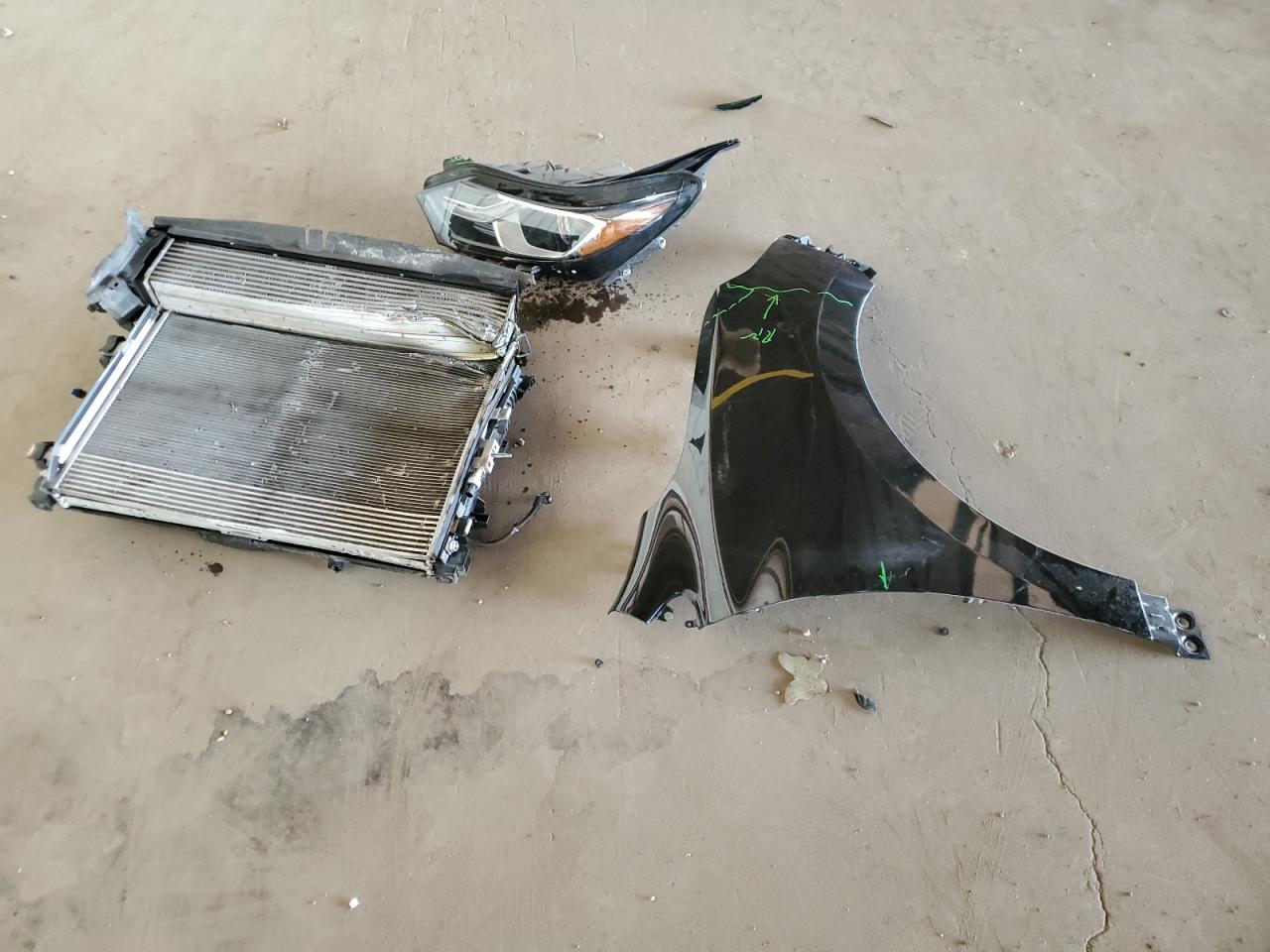2020 Chevrolet Equinox VIN 2GNAXKEV8L6136895 Copart auction photo, front end / side damage thumbnail 12
