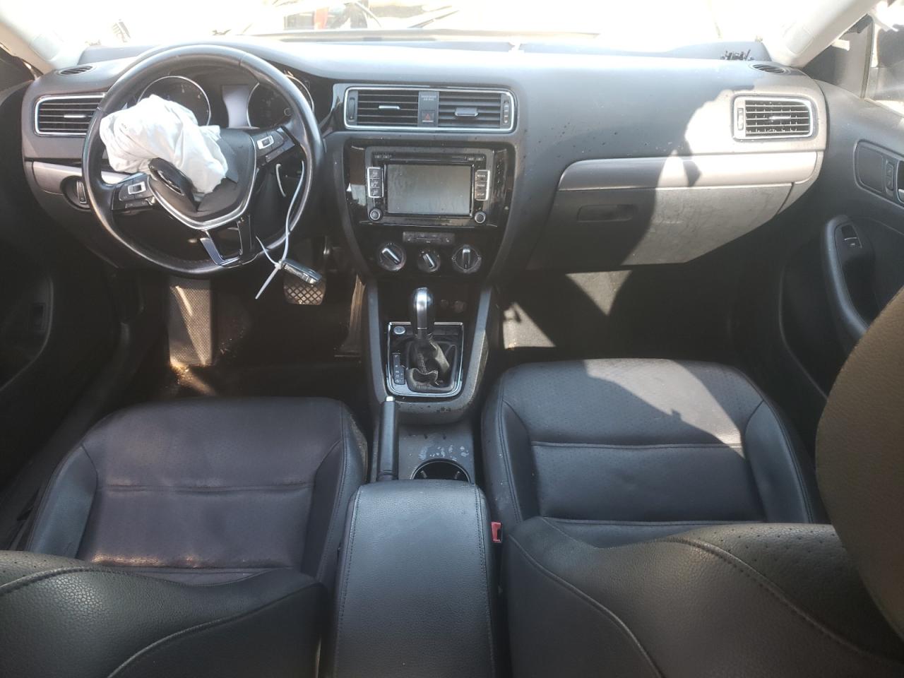 2015 Volkswagen Jetta VIN 3VWLA7AJ0FM250495 Copart auction photo, front end / mechanical damage thumbnail 8