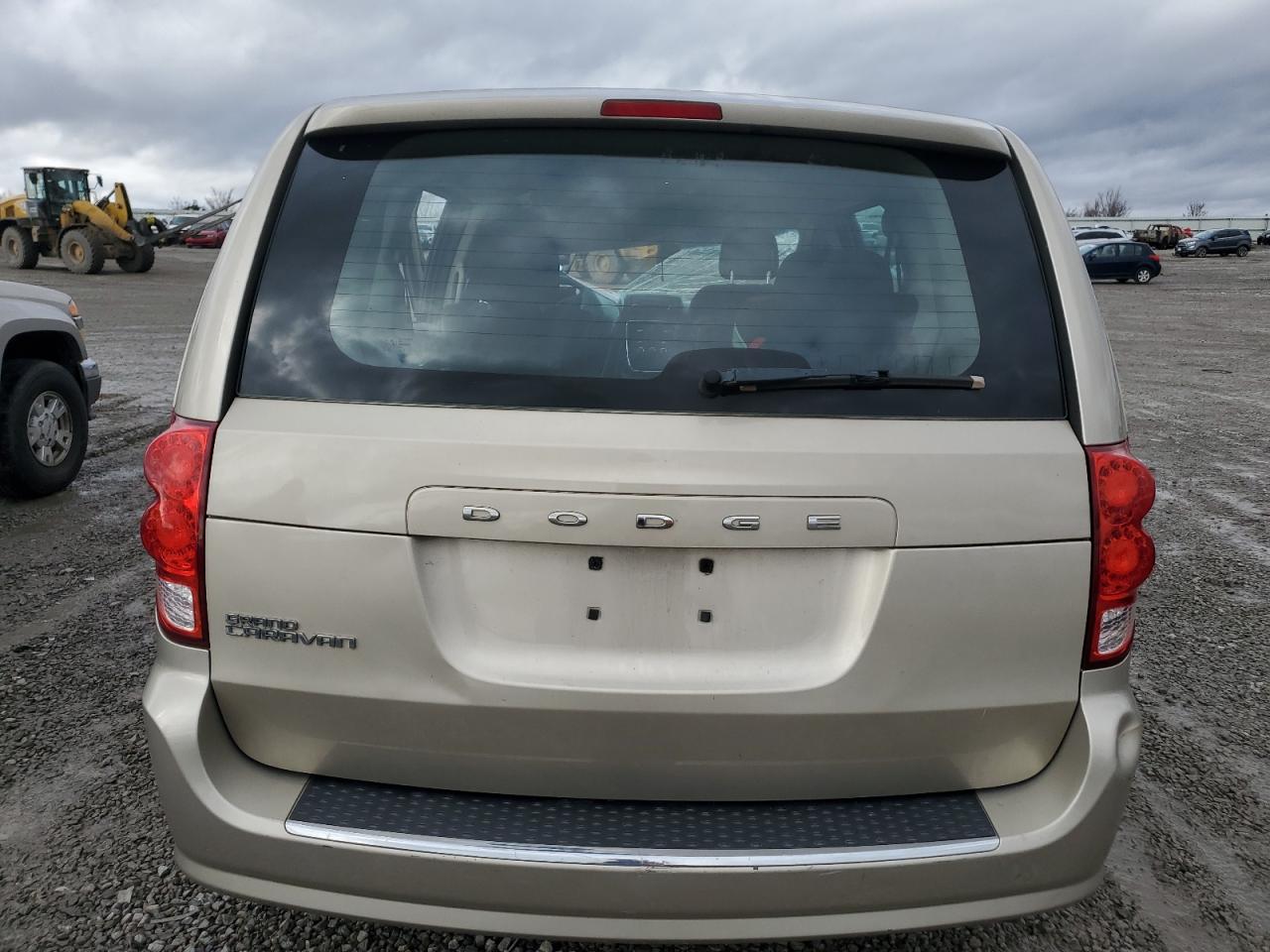 2012 Dodge Caravan VIN 2C4RDGBG2CR336211 Copart auction photo, all over damage thumbnail 6