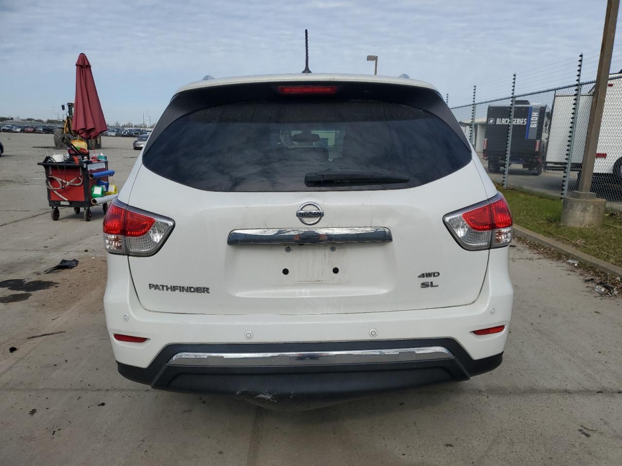 2013 Nissan Pathfinder VIN 5N1AR2MMXDC644284 Copart auction photo, front end / side damage thumbnail 6
