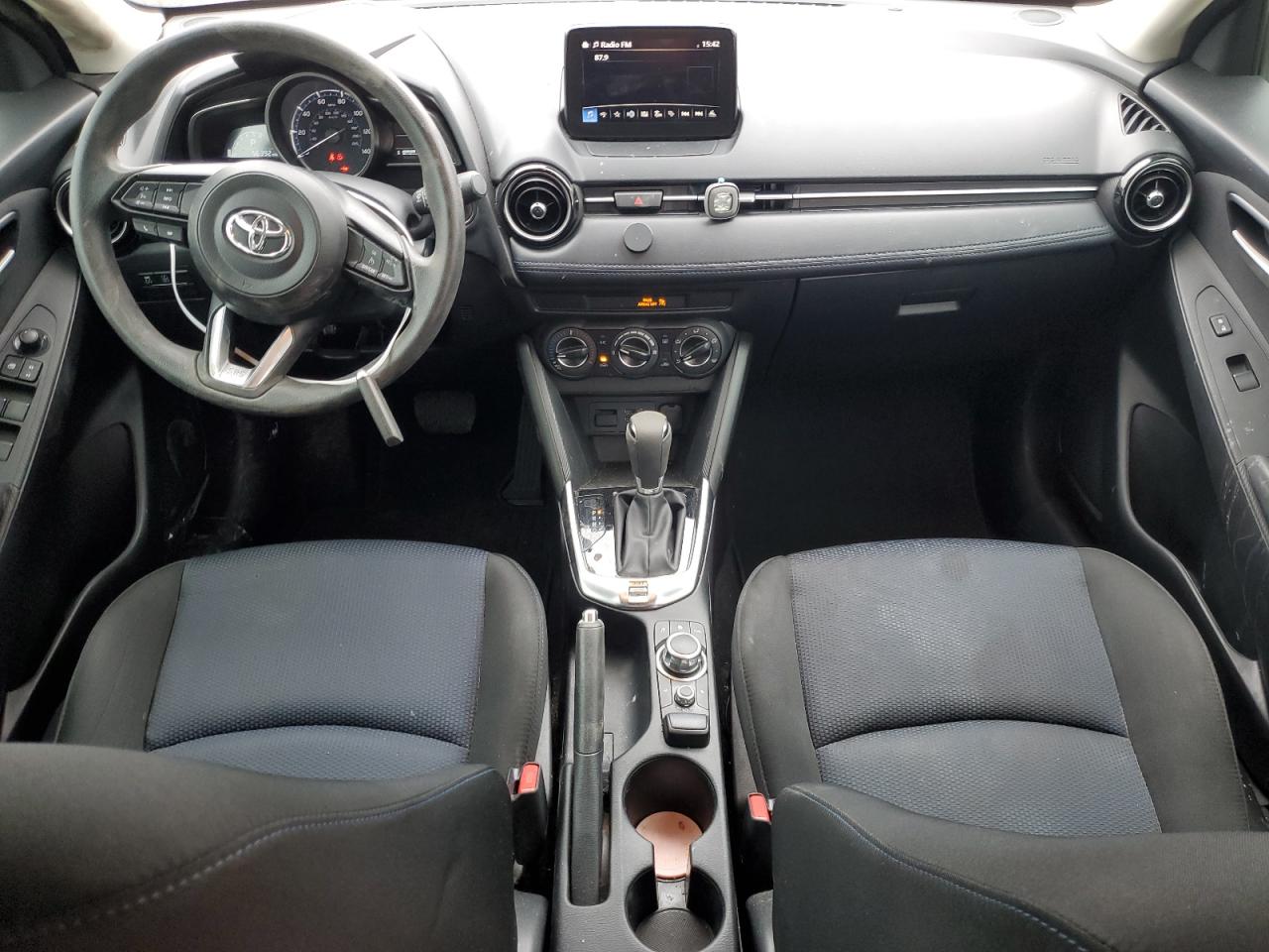 2020 Toyota Yaris VIN 3MYDLBJV6LY716346 Copart auction photo, rear end / front end damage thumbnail 8