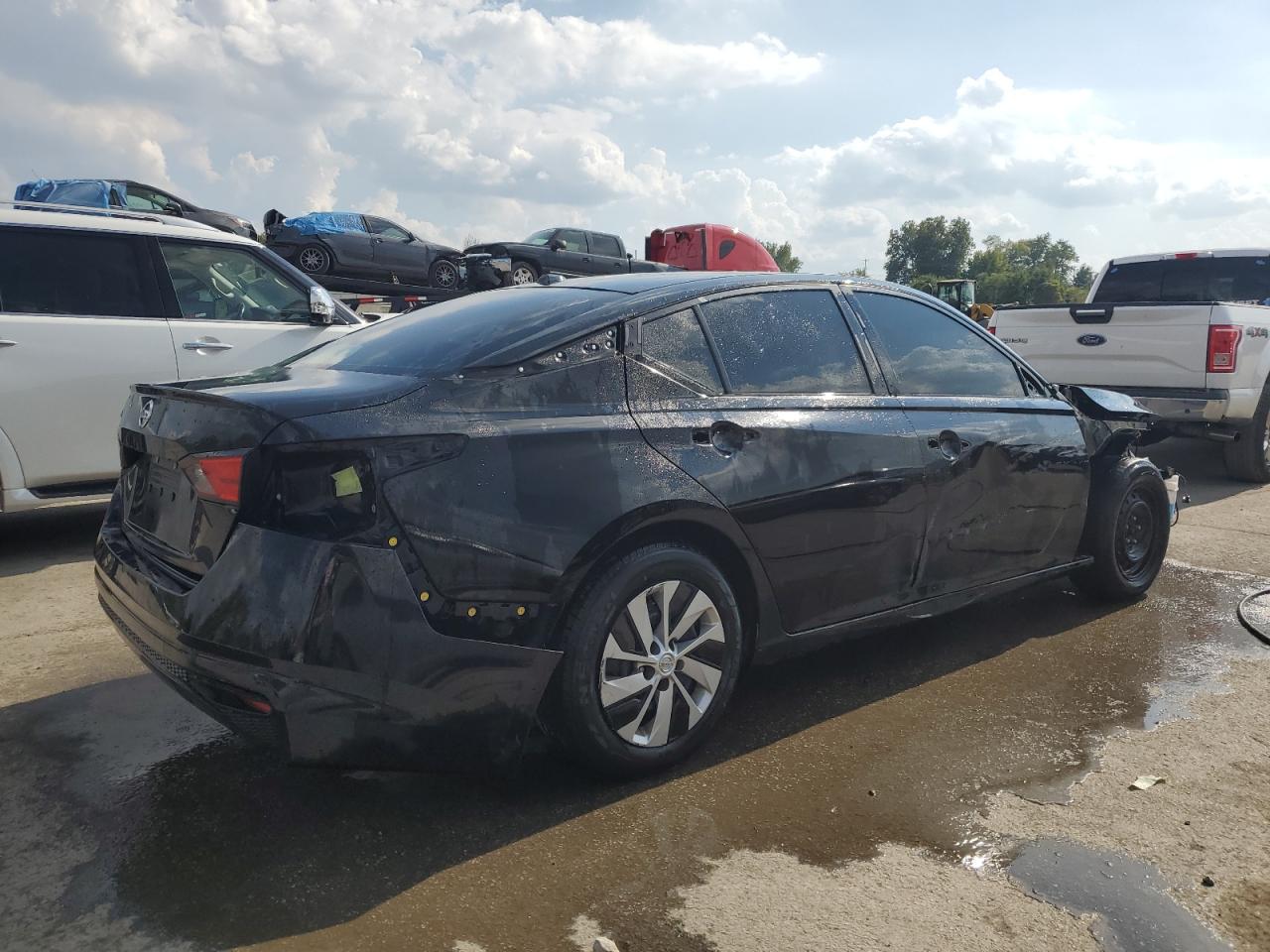 2019 Nissan Altima VIN 1N4BL4BV5KC243441 Copart auction photo, side / rear end damage thumbnail 3