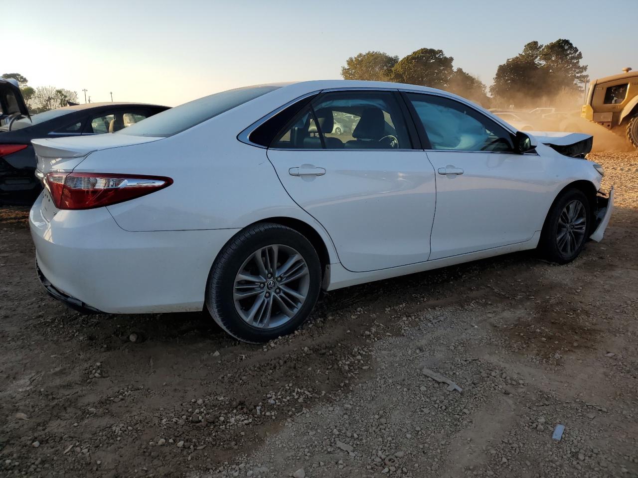 2015 Toyota Camry VIN 4T1BF1FK3FU109832 Copart auction photo, front end damage thumbnail 3