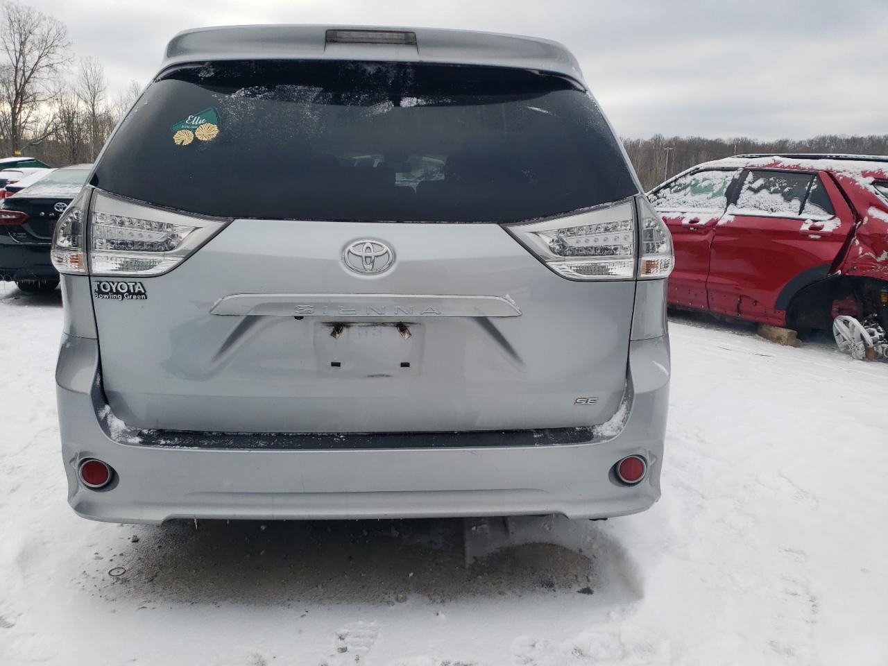 2016 Toyota Sienna VIN 5TDXK3DCXGS734988 Copart auction photo, front end damage thumbnail 6