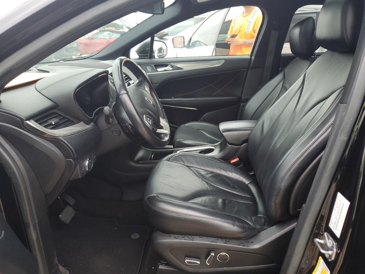 2019 Lincoln MKC VIN 5LMCJ3C96KUL31630 Copart auction photo, water/flood damage thumbnail 7
