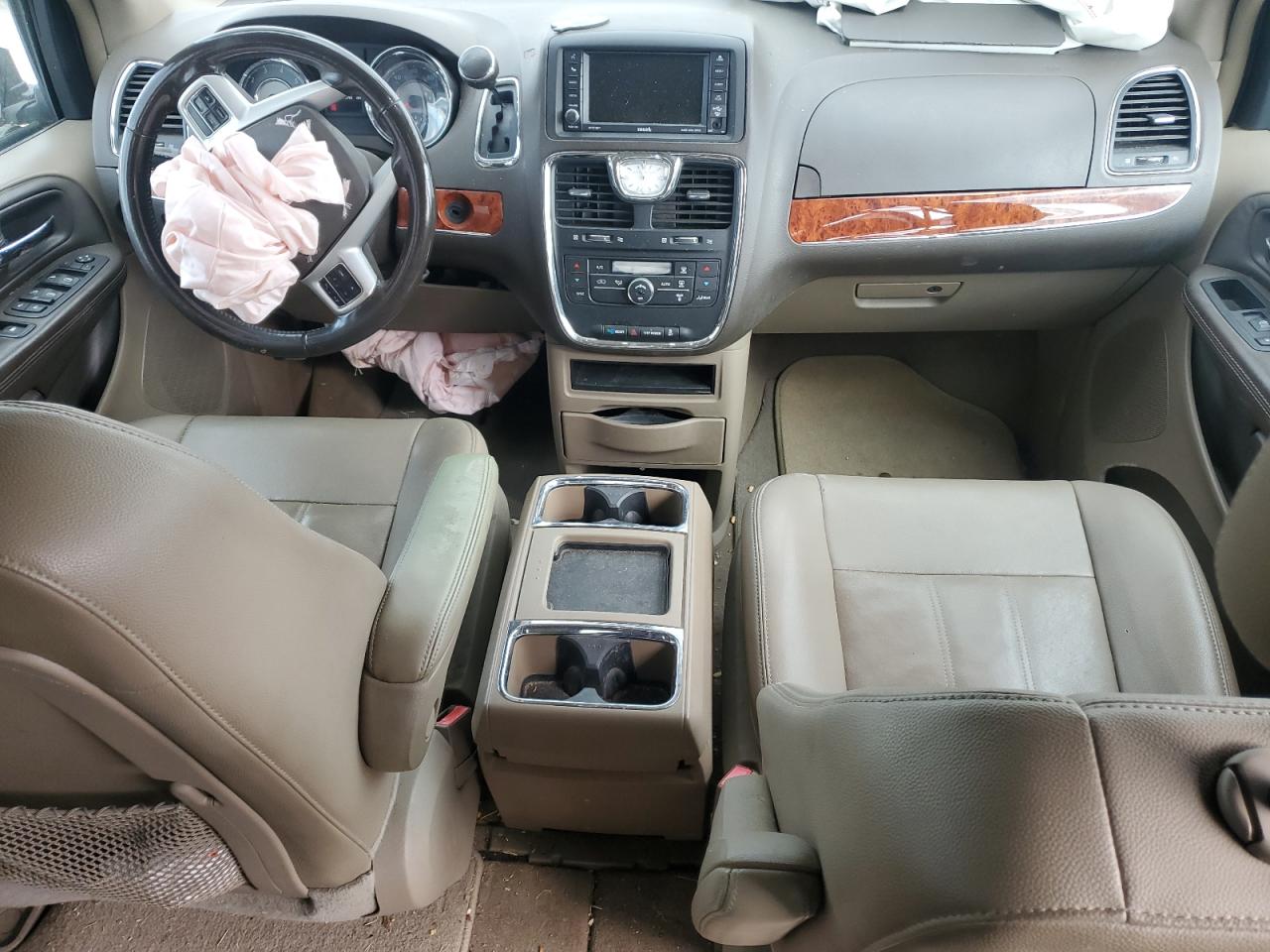 2015 Chrysler Town & Country VIN 2C4RC1BG0FR654445 Copart auction photo, side / front end damage thumbnail 8