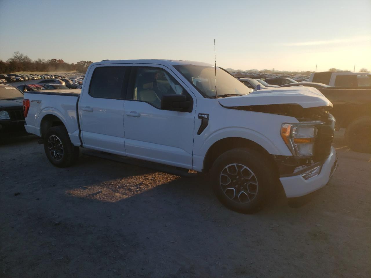 2022 Ford F-150 VIN 1FTFW1E56NKE17413 Copart auction photo, front end / side damage thumbnail 4