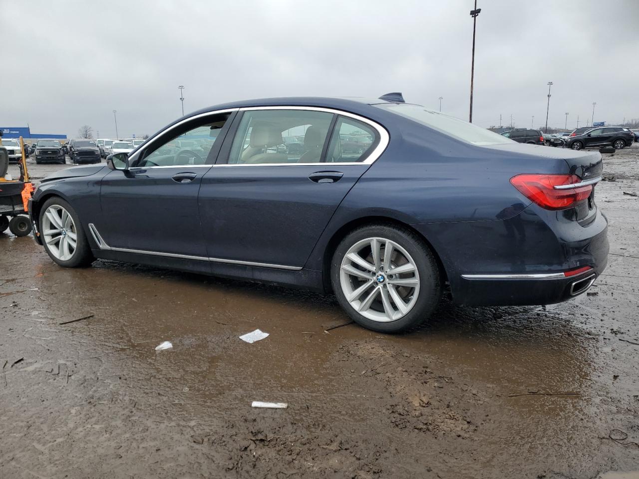 2016 BMW 7er VIN WBA7F2C57GG415010 Copart auction photo, front end damage thumbnail 2
