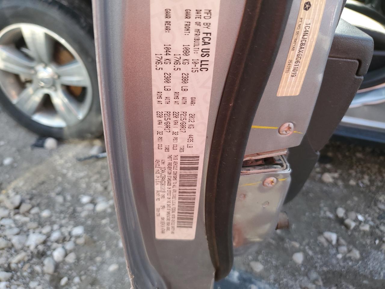 2016 Jeep Compass VIN 1C4NJCBAXGD611019 Copart auction photo, all over damage thumbnail 14