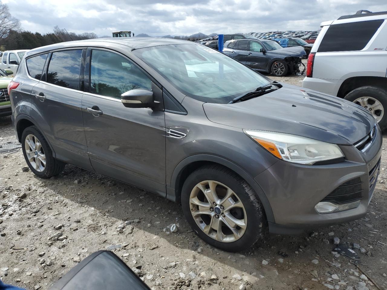 2013 Ford Escape VIN 1FMCU0H99DUD11280 Copart auction photo, mechanical / minor dent/scratches damage thumbnail 4