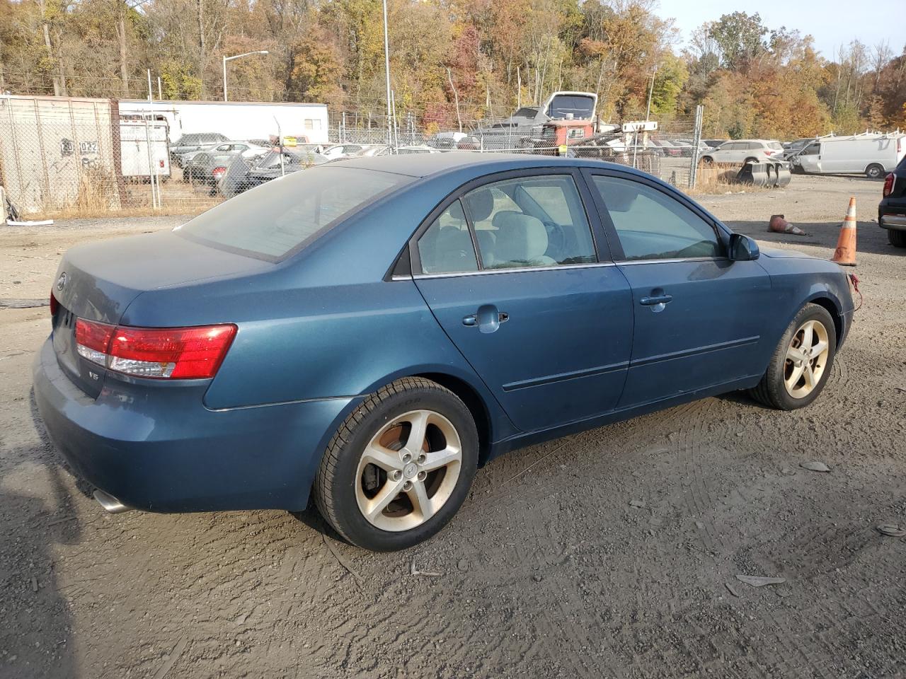 2007 Hyundai Sonata VIN 5NPEU46F27H211548 Copart auction photo, minor dent/scratches damage thumbnail 3