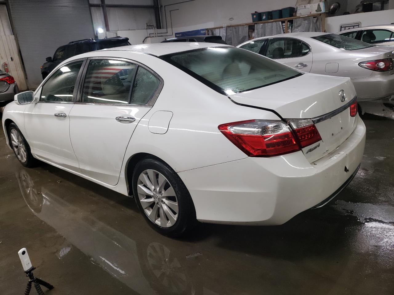 2013 Honda Accord VIN 1HGCR2F85DA004560 Copart auction photo, side / rear end damage thumbnail 2