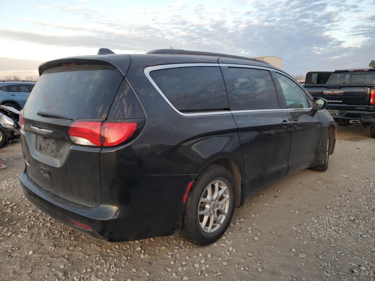 2021 Chrysler Voyager VIN 2C4RC1DG7MR538864 Copart auction photo, front end damage thumbnail 3