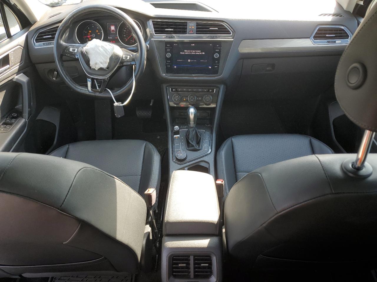 2019 Volkswagen Tiguan VIN 3VV2B7AX7KM176620 Copart auction photo, front end / rear end damage thumbnail 8