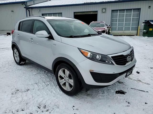 2011 KIA Sportage VIN KNDPBCA29B7166361 Copart auction photo, front end / minor dent/scratches damage thumbnail 14
