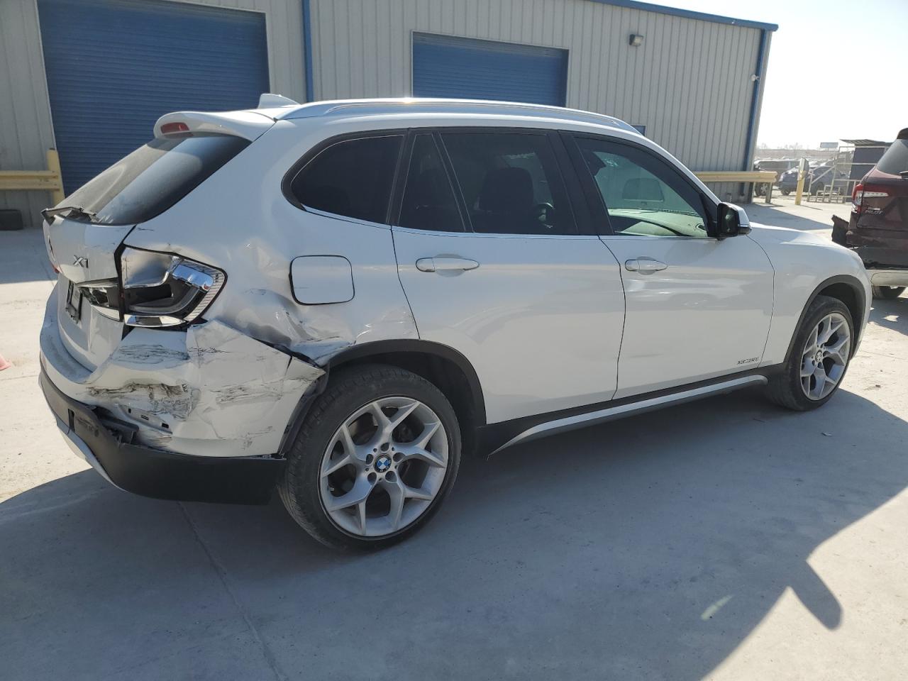 2013 BMW X1 VIN WBAVL1C50DVR91152 Copart auction photo, rear end damage thumbnail 3