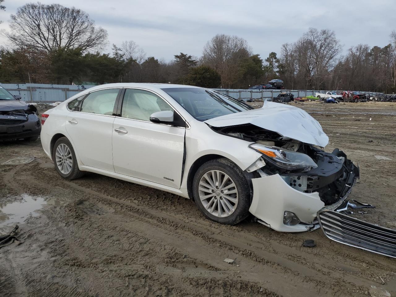 2014 Toyota Avalon VIN 4T1BD1EB5EU025615 Copart auction photo, front end / minor dent/scratches damage thumbnail 4